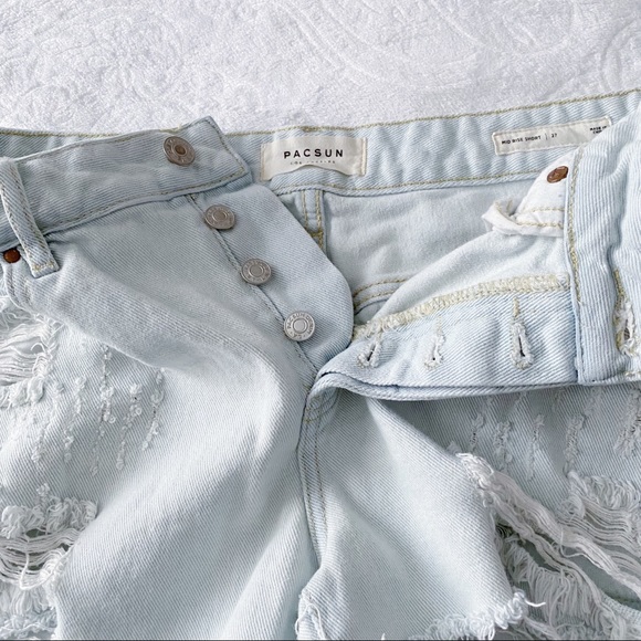 PacSun Mid Rise Light Wash Ripped Jean Shorts - Picture 12 of 13